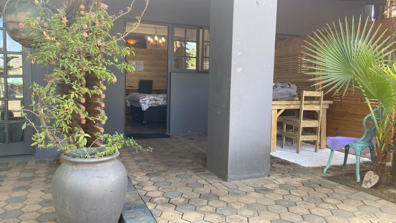 Karoozin Village Oudtshoorn Exterior photo